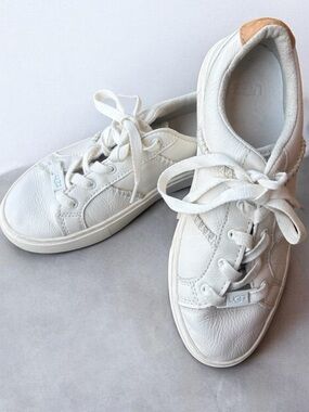 UGG | Dinale coconut milk platform sneakers size 6 leather casual everyday shoes